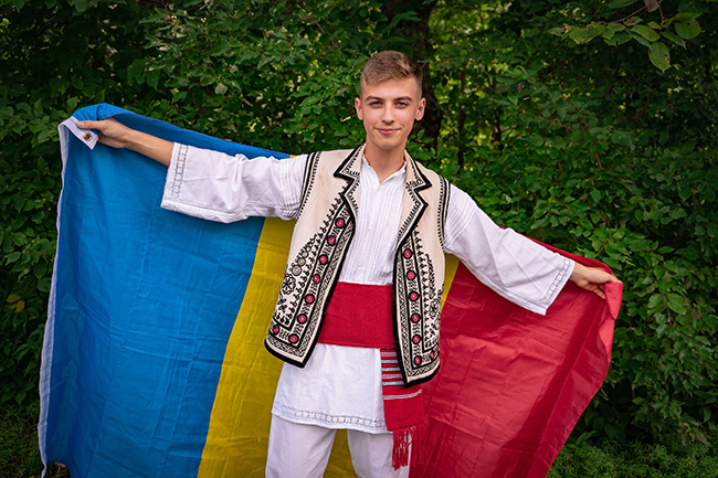 image of eduard in a cape