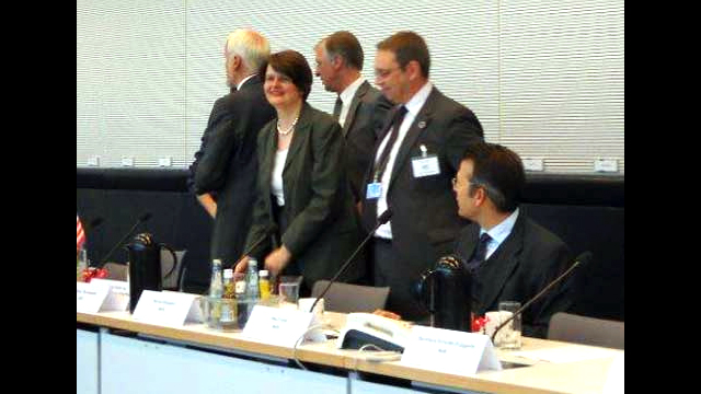 Berlin Day, May 27, 2011: Members of the Bundestag and the U.S. Ambassador at a panel discussion with CBYX students.