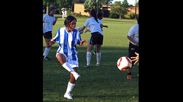 Bomamoso runs through drills with new American friends from the Player’s Development Club in New Jersey.