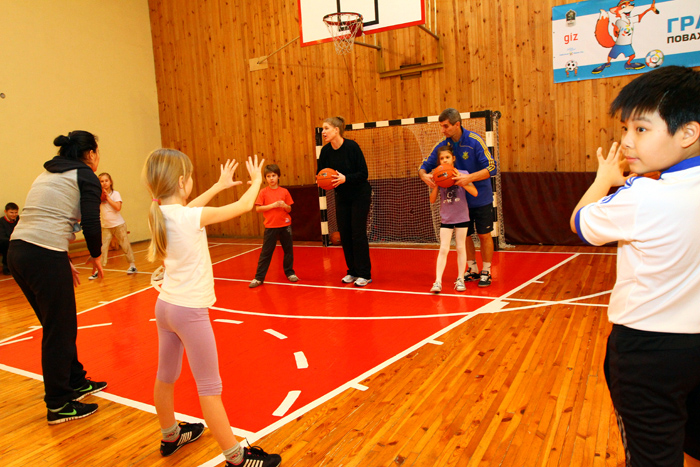 More skills and drills with the WNBA Sports Envoys.