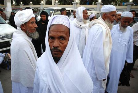 Men getting ready to leave for Sauda Arabia for the Hajj in Mecca