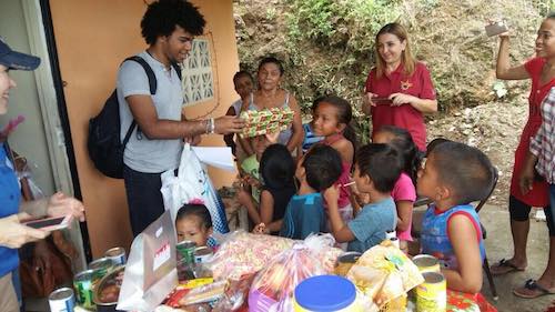 José Rodríguez teaching class