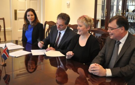  Photo of agreement signing with Assistant Secretary of State Evan Ryan, U.S.-Iceland Fulbright Commission director Belinda Theriault, National Science Foundation Arctic Section Head Eric Salzman, and Ambassador of Iceland Geir Haarde.