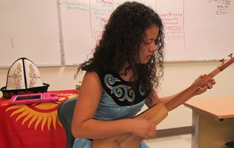 Bermet treats listeners to a performance on the komuz, the Kyrgyz national string instrument.