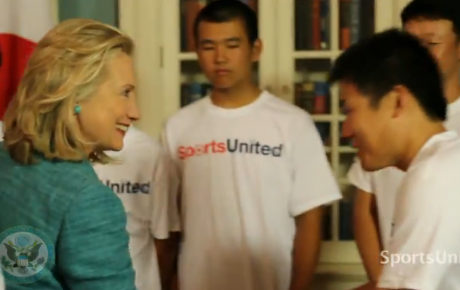 Hillary Clinton welcomes Japanese baseball players participating in the sports exchange.