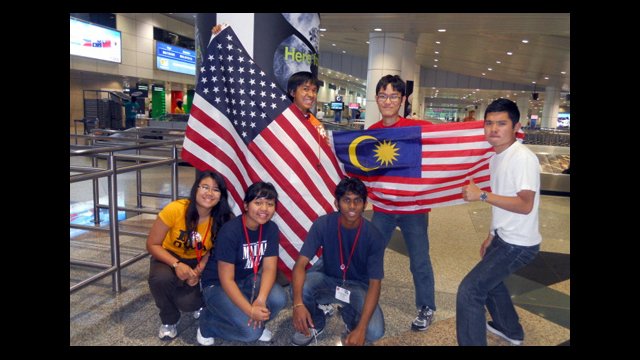 &quot;Your host family opens their home to you and you should, in return, open your heart to them.&quot; - King S., Malaysia