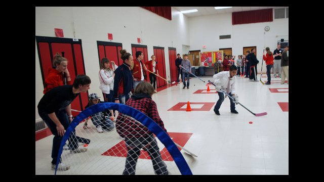 The Russian visitors teach an indoor clinic for Abingdon Elementary School students in Arlington, VA.